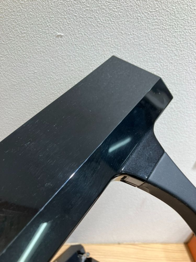 ブックスタンド付LEDデスクライト Ucaled