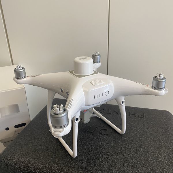 新古品】DJI Phantom 4 RTK SE (スクリーン付プロポ) ドローン本体一式 