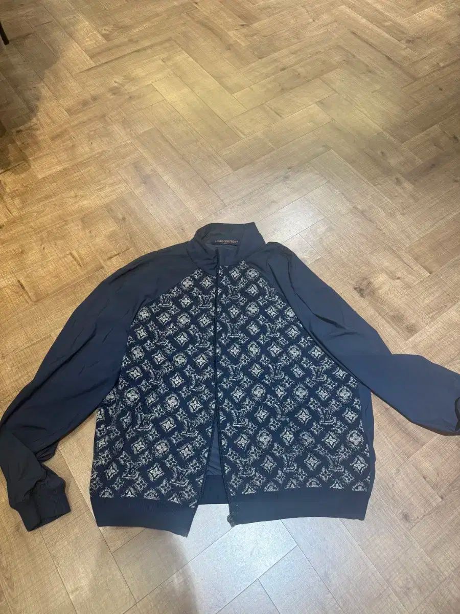 Louis Vuitton ルイヴィトン ジャケット