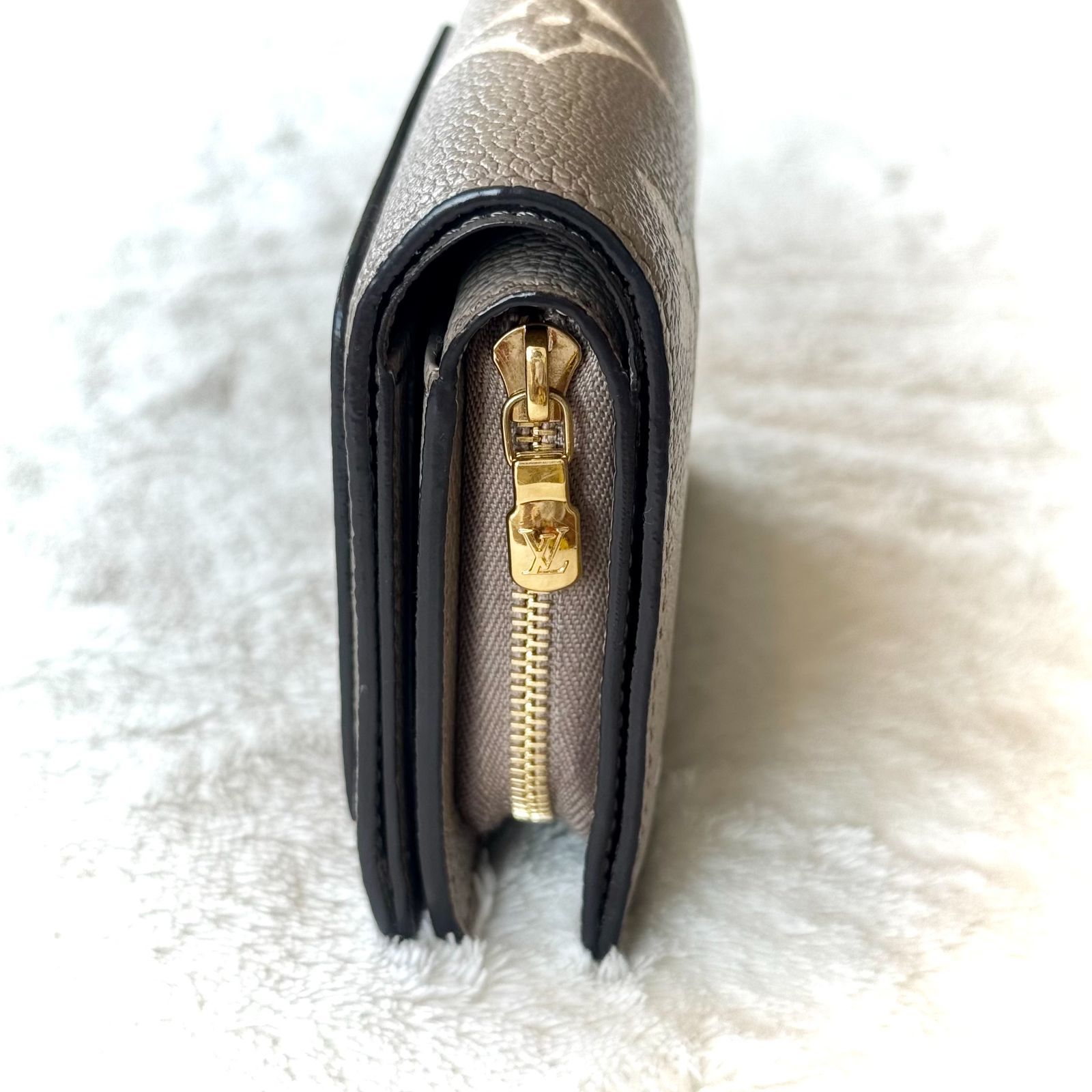 美品】LOUIS VUITTON ルイヴィトン M82370 財布 二つ折り 