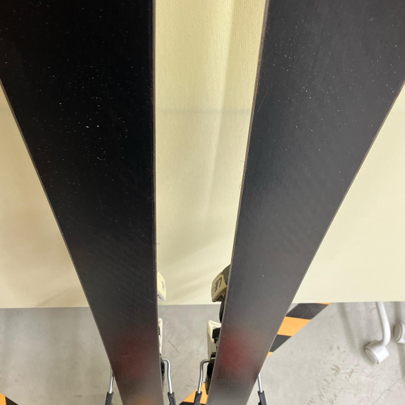 SALOMON サロモン