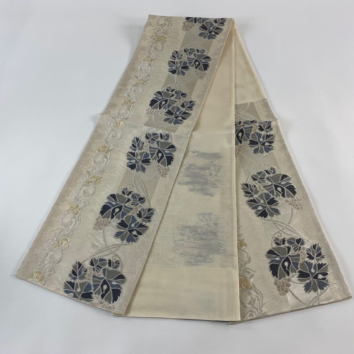 袋帯 美品 逸品 色紙 草花 金銀糸 箔 クリーム 六通 正絹