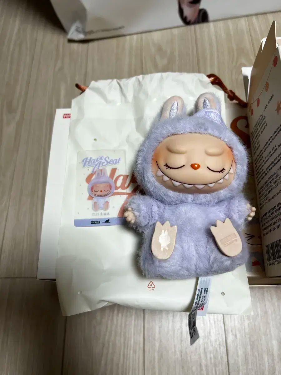 ラブブ 正規品 フィギュア (簡単開封) - メルカリ