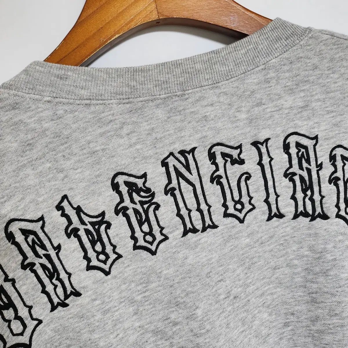 L BALENCIAGA バレンシアガ グレー 入れ墨 刺繡 パーカー 570807