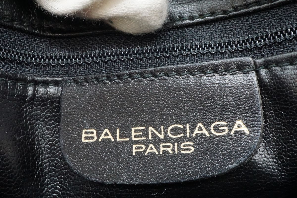 バレンシアガ ヴィンテージ ショルダーバッグ クロスボディ BBモノグラム キャンバス 黒 ブラック BALENCIAGA 9467h