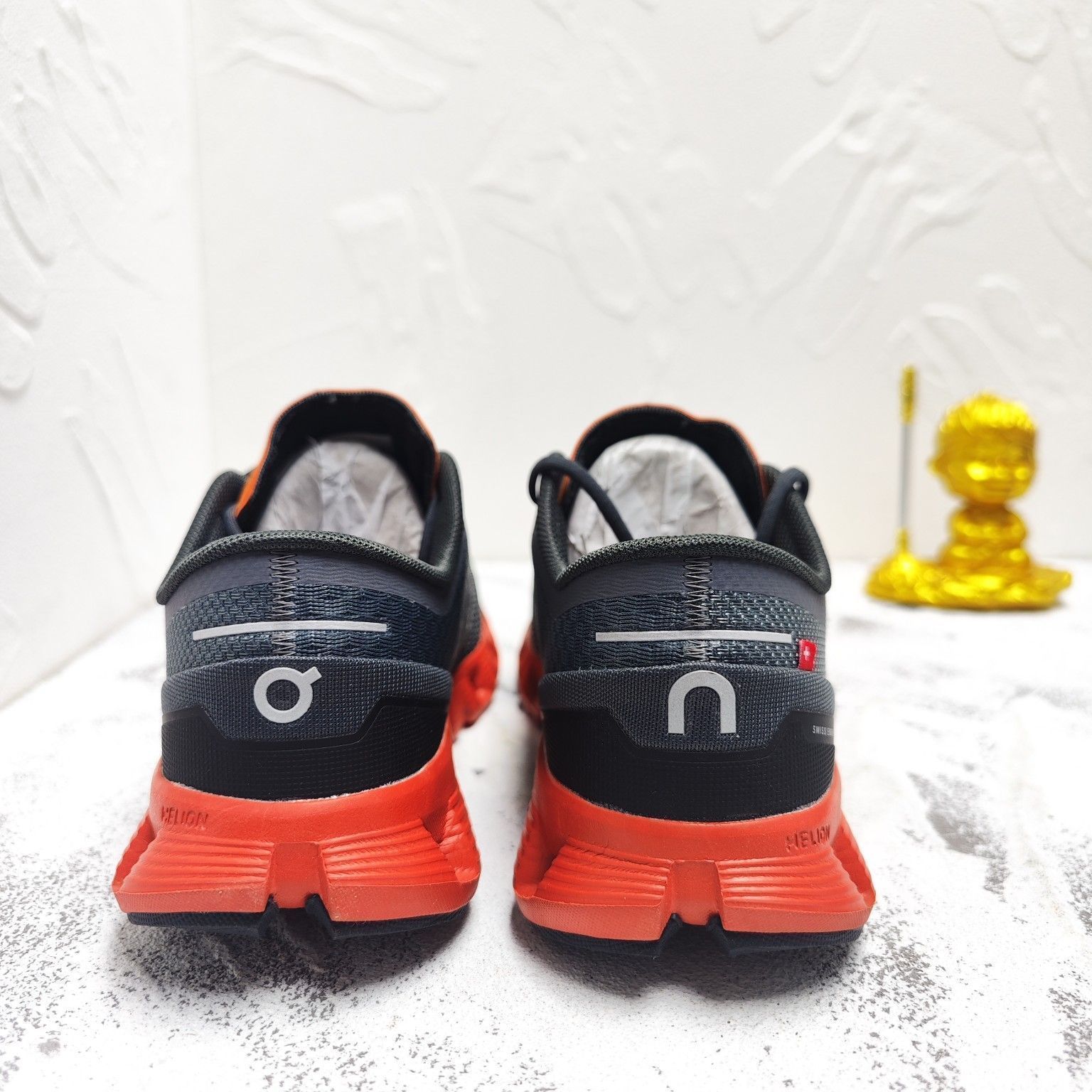 On Cloud X Sneakers オン クラウドX ジョギング スポーツ