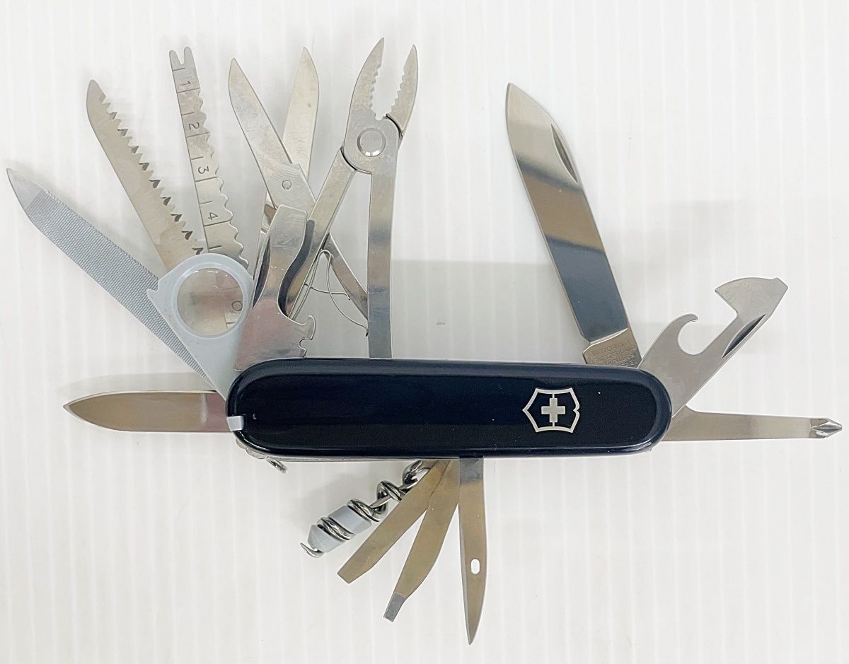 VICTORINOX ビクトリノックス スイスチャンプ 1.6795.3 マルチツール 