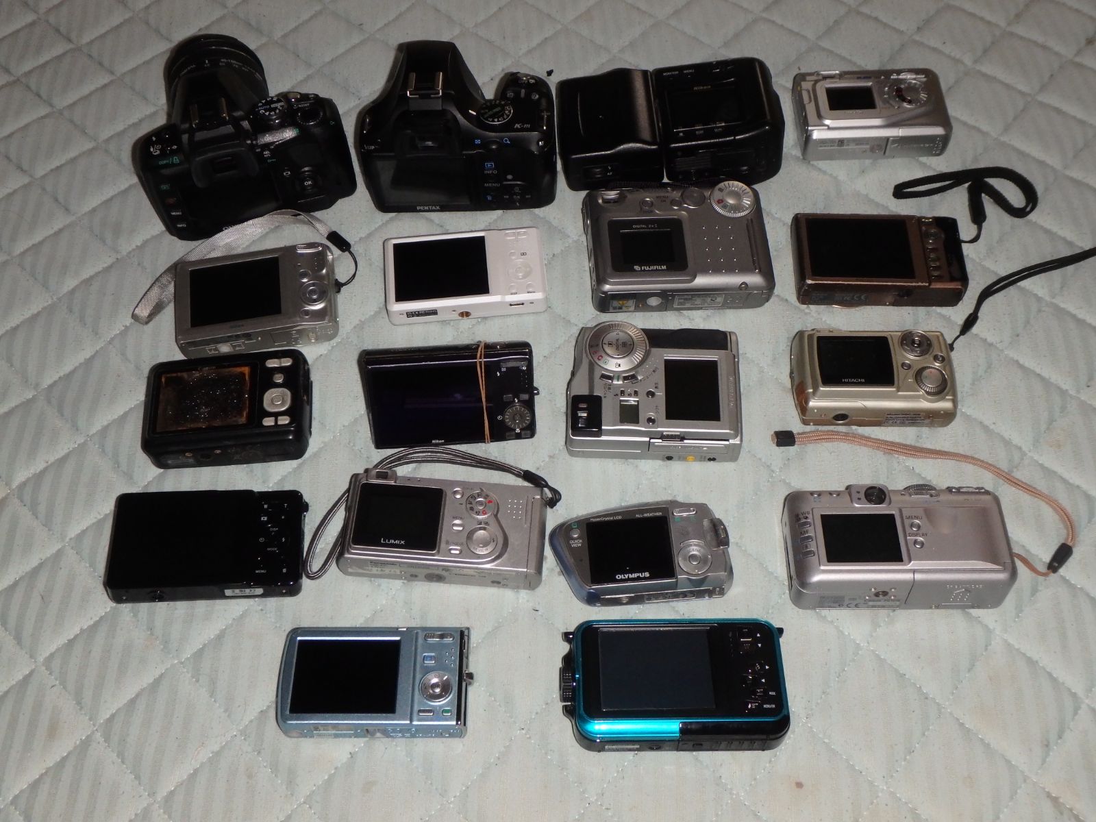 Canon等デジタルカメラ 18台 まとめ売りジャンク Canon等デジタルカメラ 18台 まとめ売りジャンク