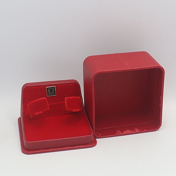 カルティエ 空箱/BOX 腕時計用 赤/レッド メンズ/レディース腕時計用