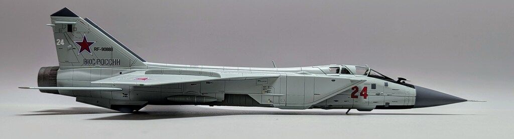 数回使用 HOBBY MASTER 1|72 MiG-31BM フォックスハウンド ロシア航空宇宙軍 第712航空連隊 w|R-77-R-37