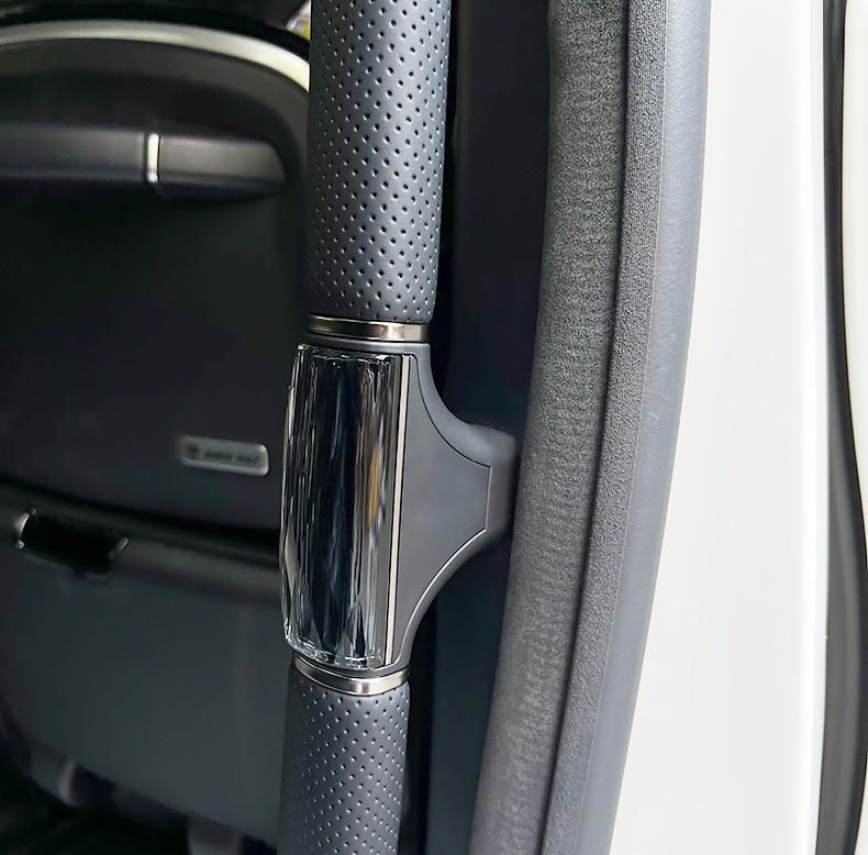 エルファ30系適用中扉ワンタッチ開閉ウィルファAlphard内装取替えハンドルクリスタルです