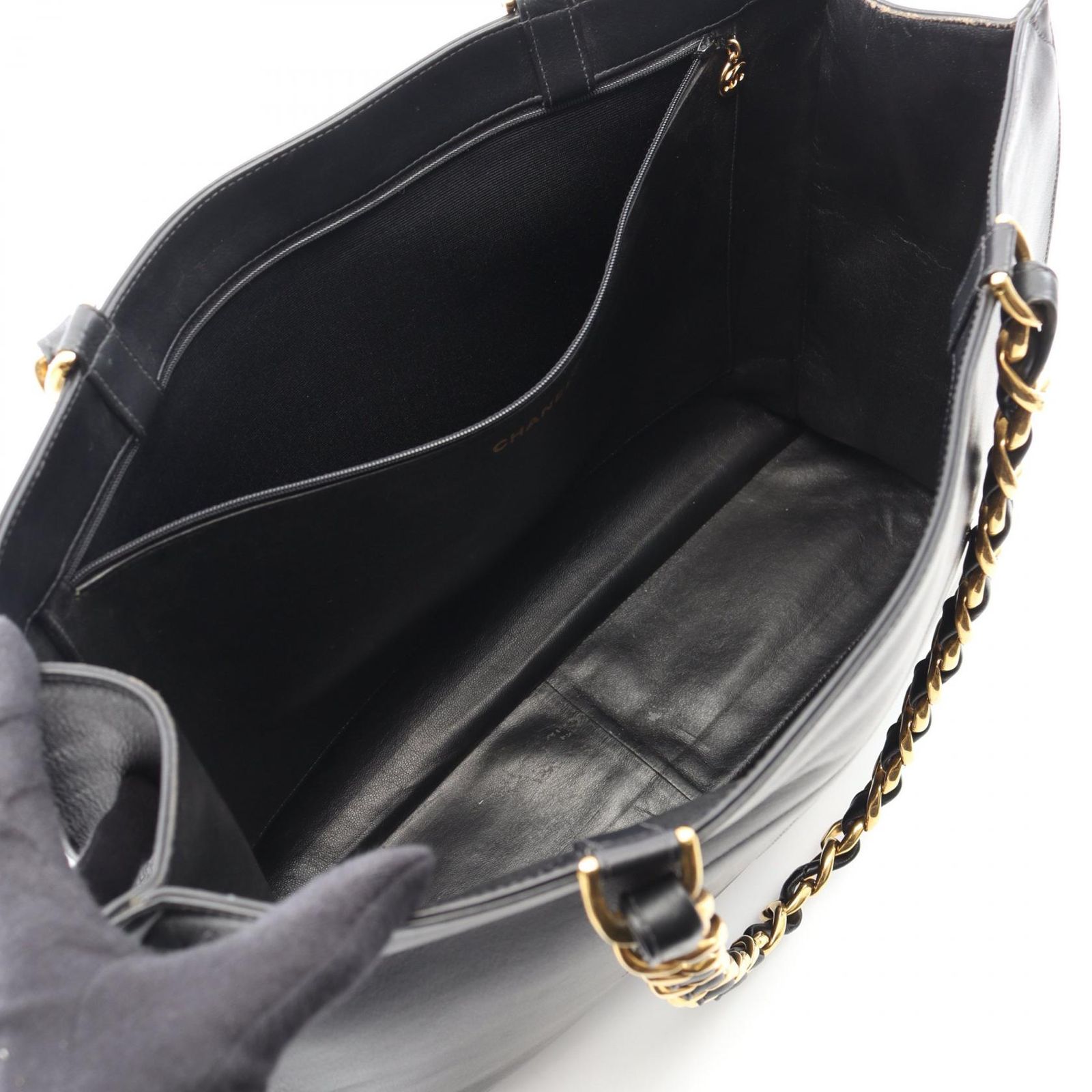 CHANEL トートバッグ ラムスキン ブラック ハンドバッグ ユニセックス CHANEL - CHANEL トートバッグ ラムスキン ヴィンテージ ロゴ
