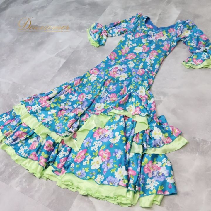 衣装 ワンピース