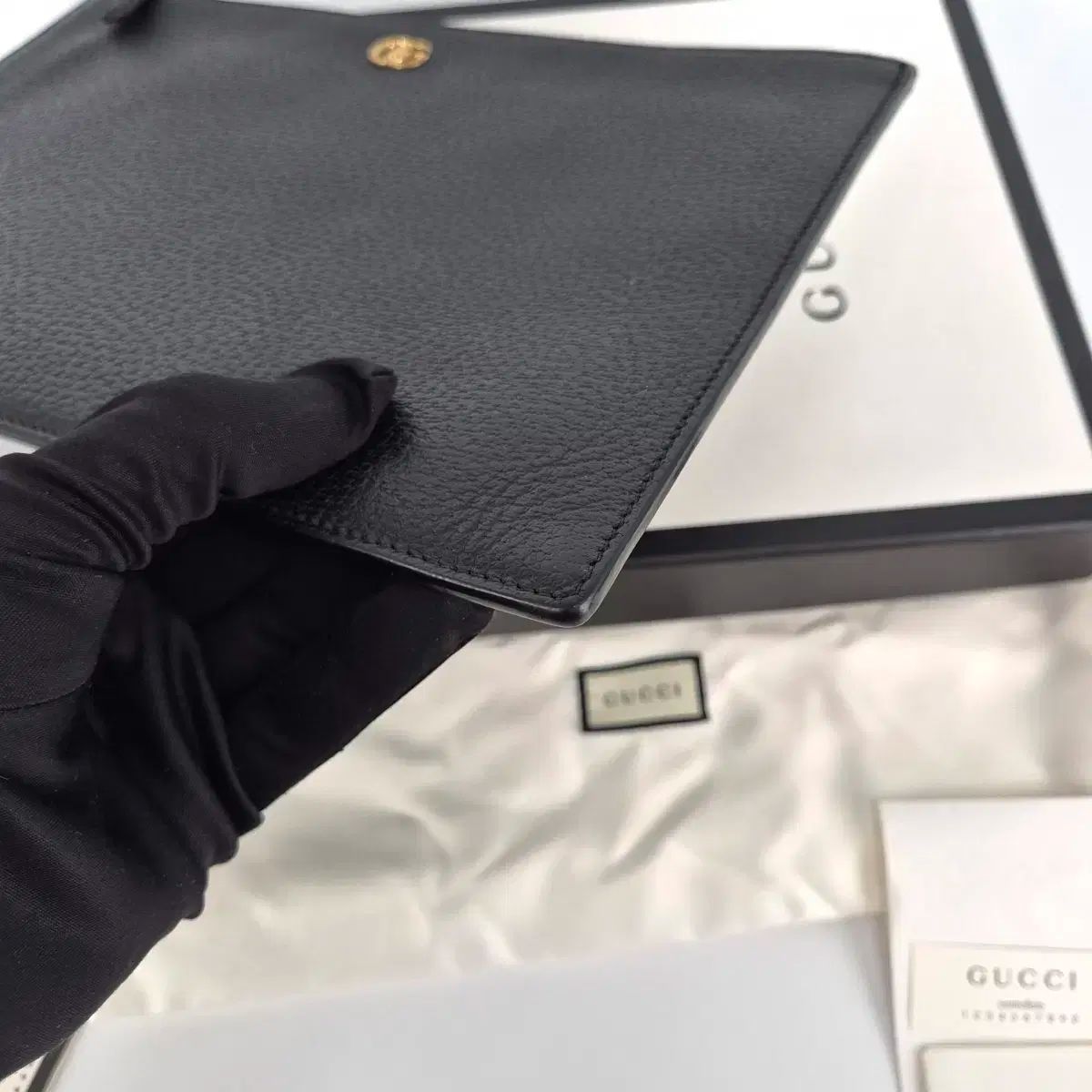 GUCCI グッチ