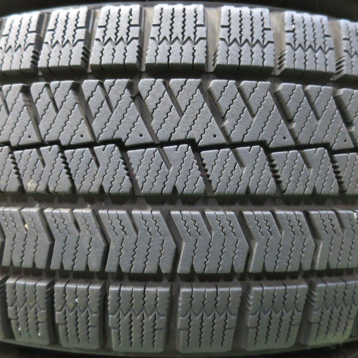 道内送料無料❗️205/60/16冬タイヤ☆ブリジストンVRX3バリ山