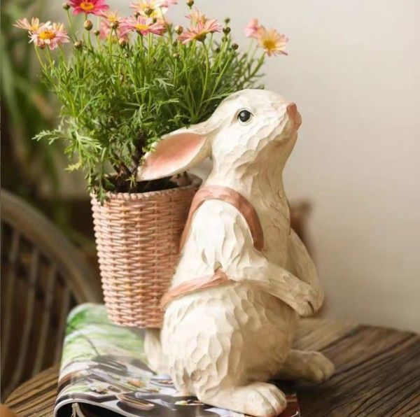 白うさぎ 植木鉢 鉢植え プランター プラントポット フラワーポット ガーデニング 室内 屋内 屋外 インテリア 庭 玄関 ウサギ ラビット 多肉植物 サボテン オシャレ ギフト 樹脂