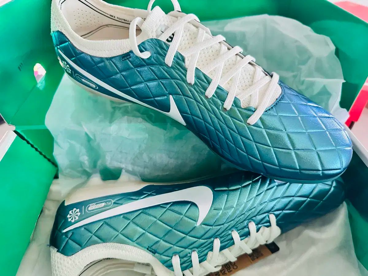 ティエンポレジェンド10 エリート　FG 30周年モデル ティエンポレジェンド10エリート 30周年モデル 25.5cm FG ティエンポ