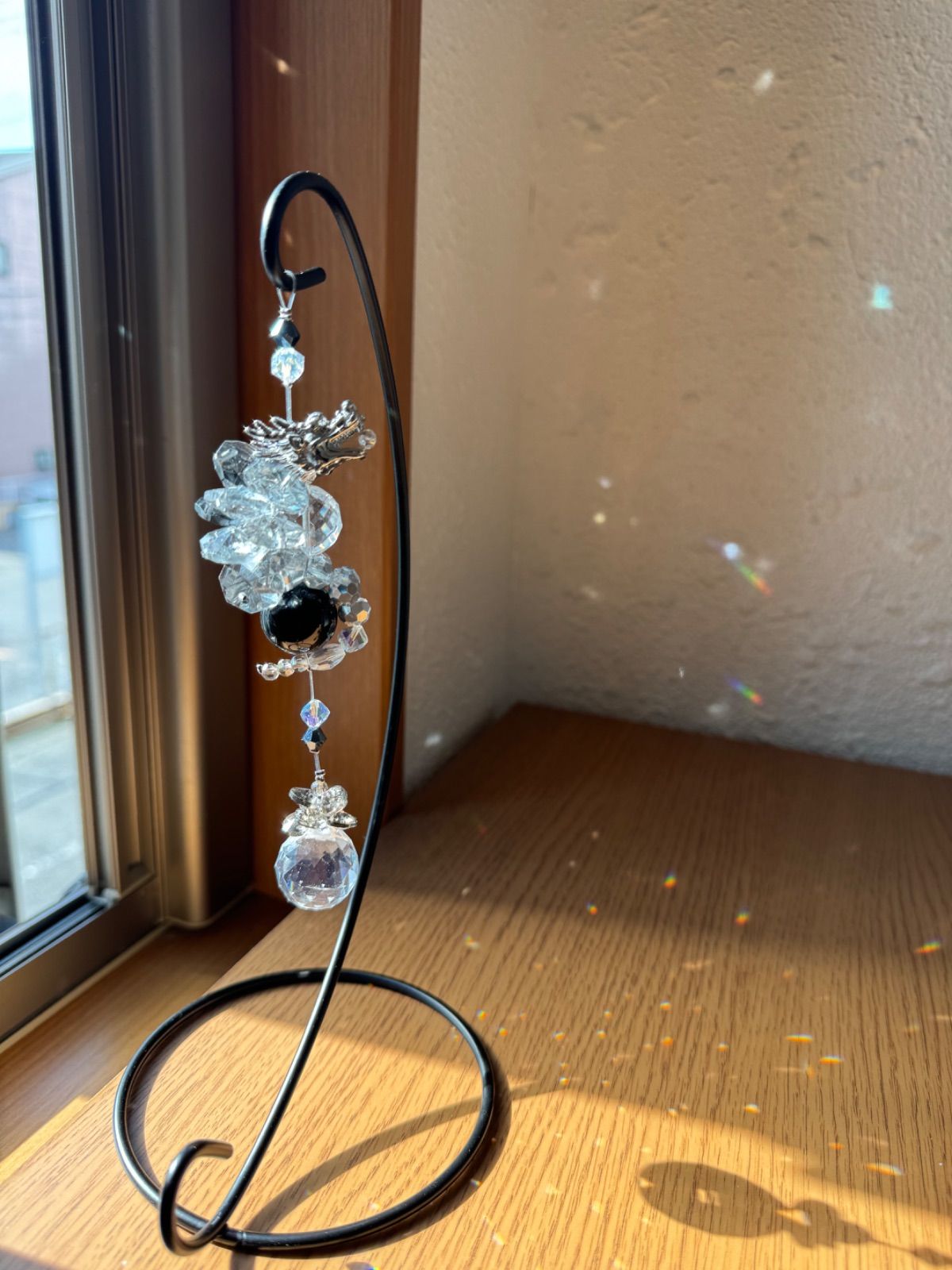 限定アンティーク品 シルバーの鳥とバラのスタンド型フック 鳥 置物 木製