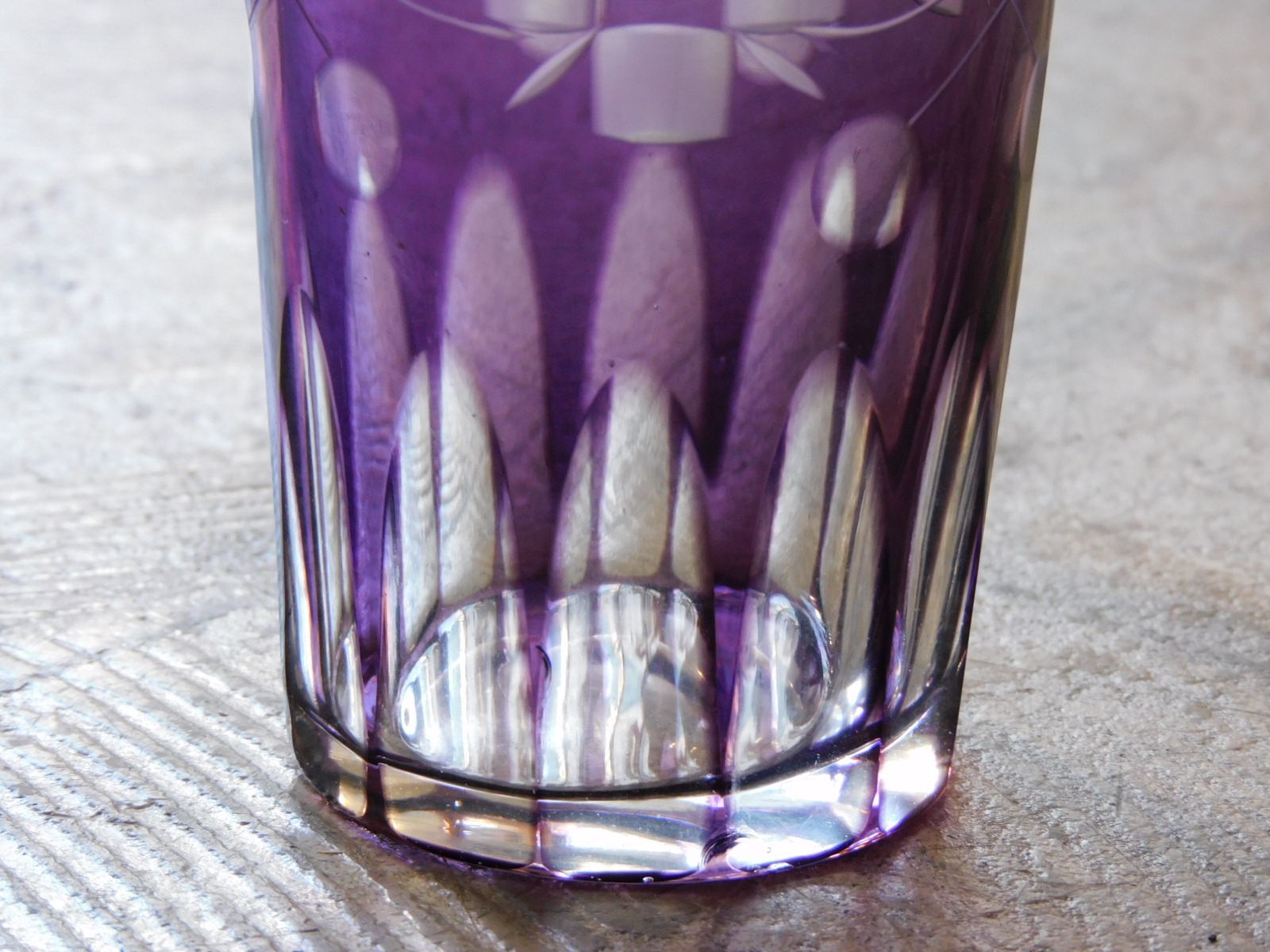 取寄品大正 ～ 昭和 (初期) 紫切子 皿 グラス アンティーク ガラス ヴィンテージ 工芸ガラス