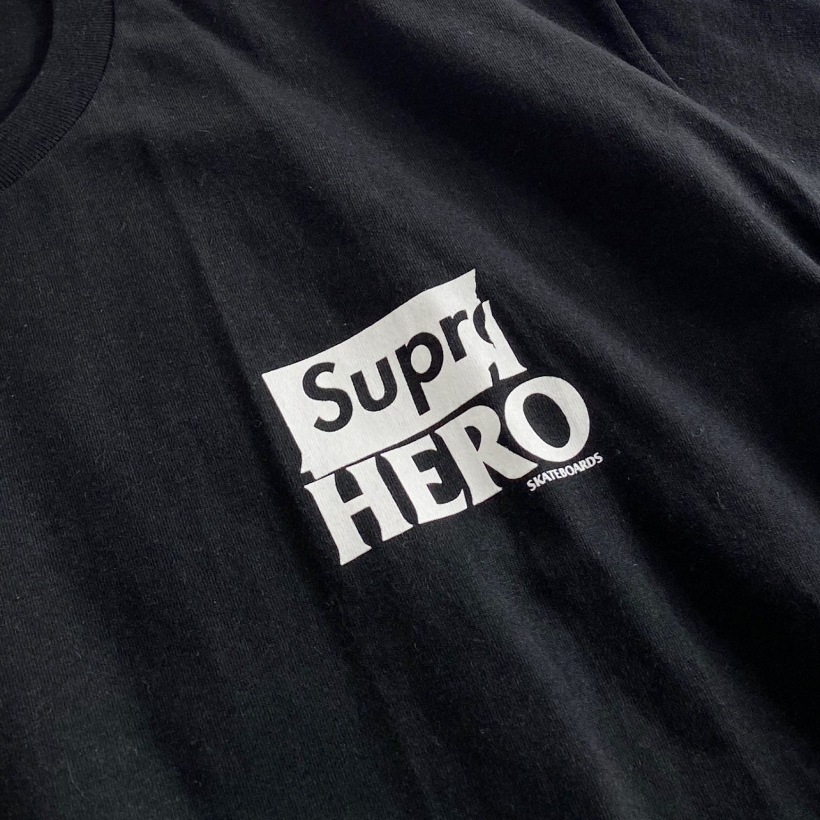 53a31 《美品》 Supreme シュプリーム × ANTI HERO アンチヒーロー 