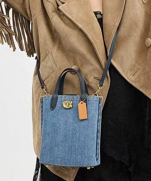 coachコーチショルダーバック 手提げにもなります （セール中】COACH  