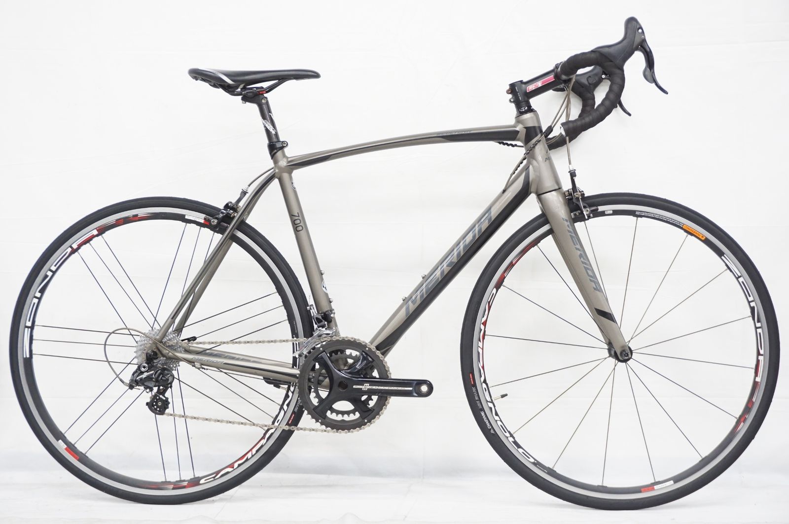 MERIDA 「メリダ」 SCULTURA 700 2016年モデル ロードバイク MERIDA 「メリダ」 SCLTURA700 2016年モデル ロードバイク