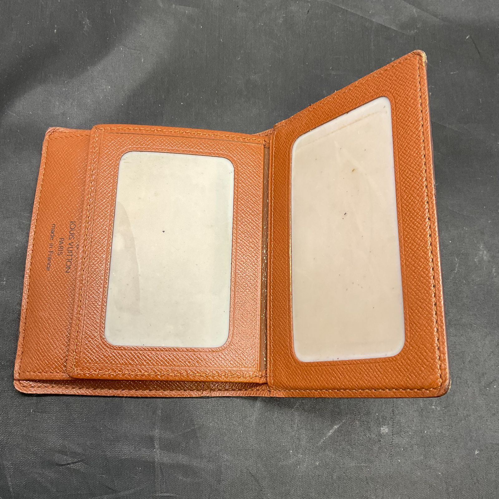 モノグラムジャンポ