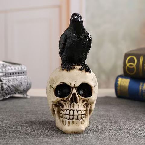 【送料無料・美品・新品未使用】スカルオブジェ 置物 カラス 鴉 骸骨 ホワイト ハロウィン ハロウィーン インテリア 装飾 頭蓋骨 デコレーション ガイコツ スプーキー オブジェ 卓上 フィギ