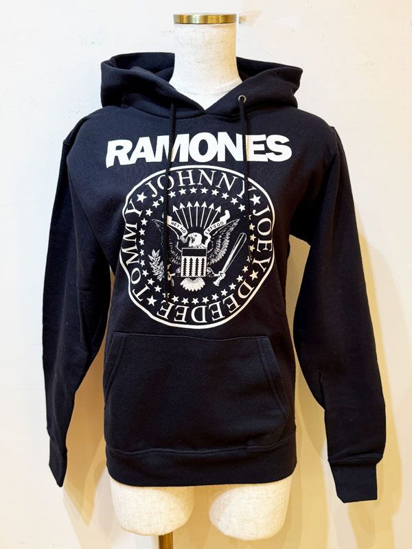 【未使用・新品】【公式正規取扱い】Rock パーカー(Unisex) 『RAMONES』 （BLACK)