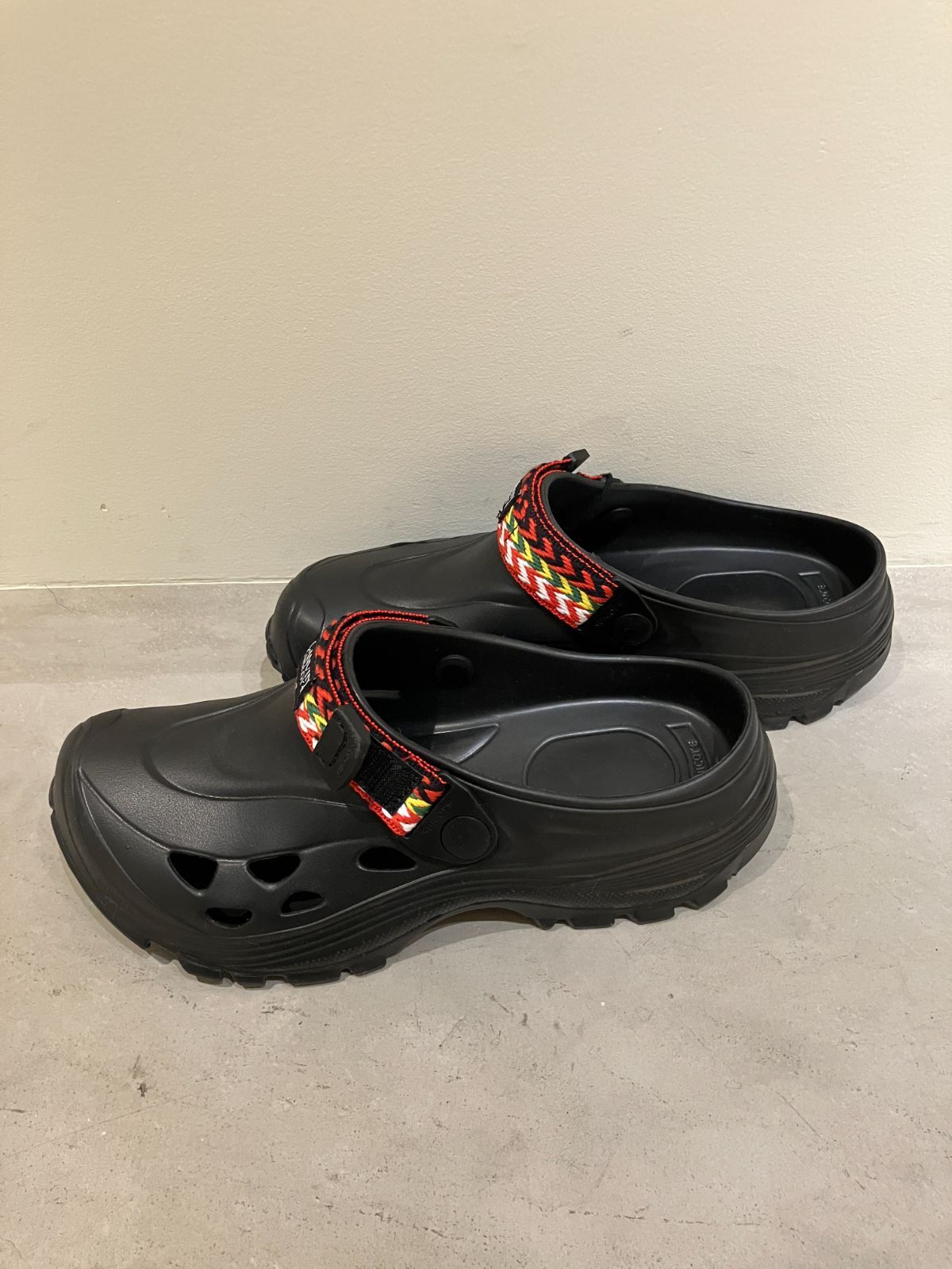 SUICOKE（スイコック）× MUVEIL コラボ サンダル パール チェーン 新品