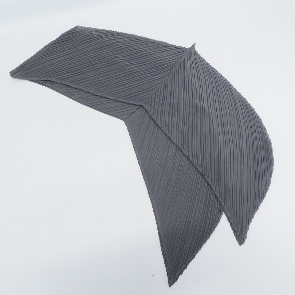 イッセイミヤケ ISSEY MIYAKE プリーツストール スカーフ