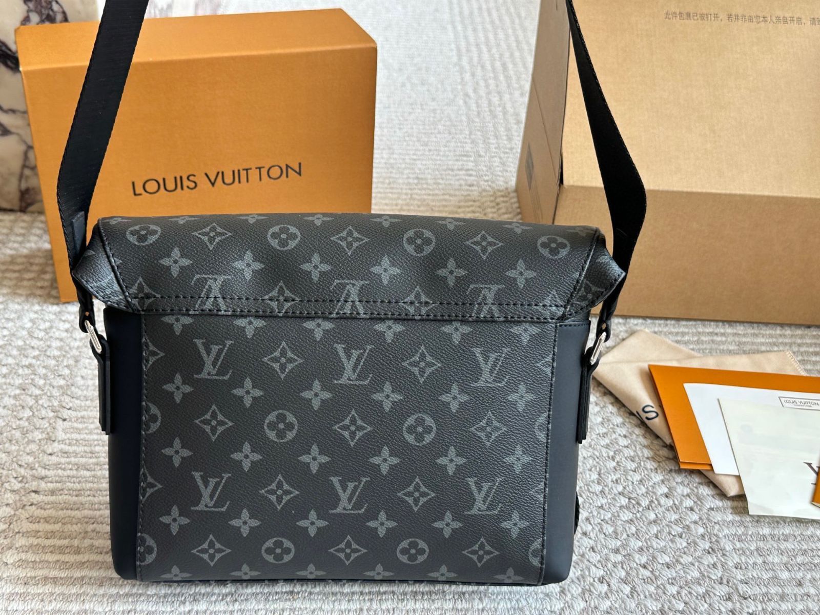 LVレターパック¥1,600 トップ復刻版潮男型男性の街出に必要な