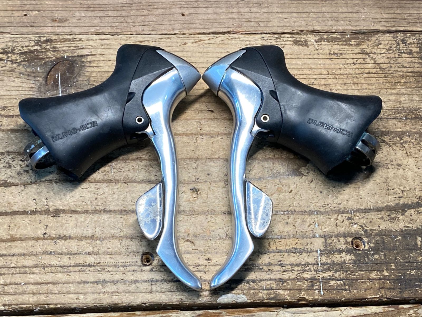 JJ519 シマノ SHIMANO デュラエース DURA-ACE ST-7700-B STIレバー 2x9s 変速不良のためジャンク