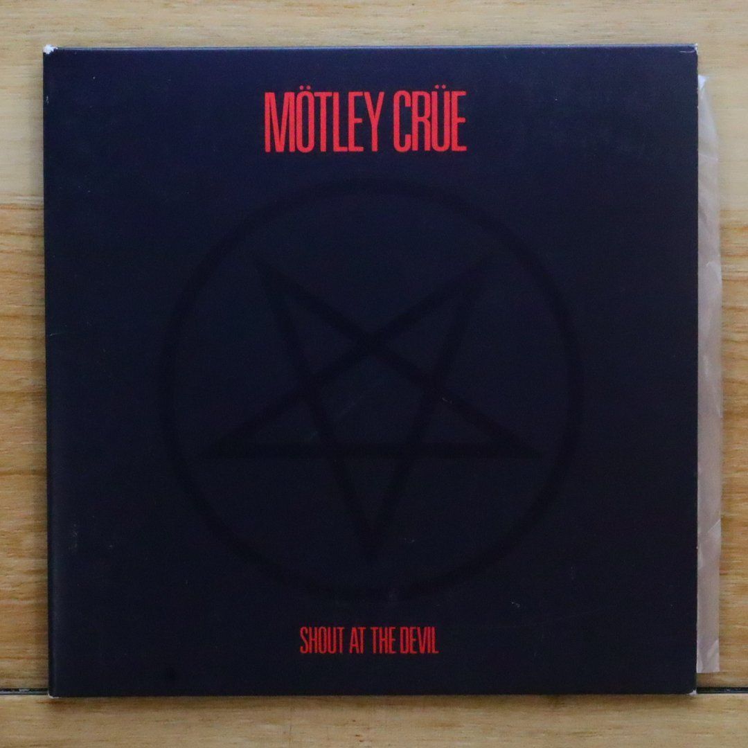 シャウト・アット・ザ・デヴィル／モトリークルー　中古CD シャウト・アット・ザ・デヴィル 中古CD | ブックオフ公式