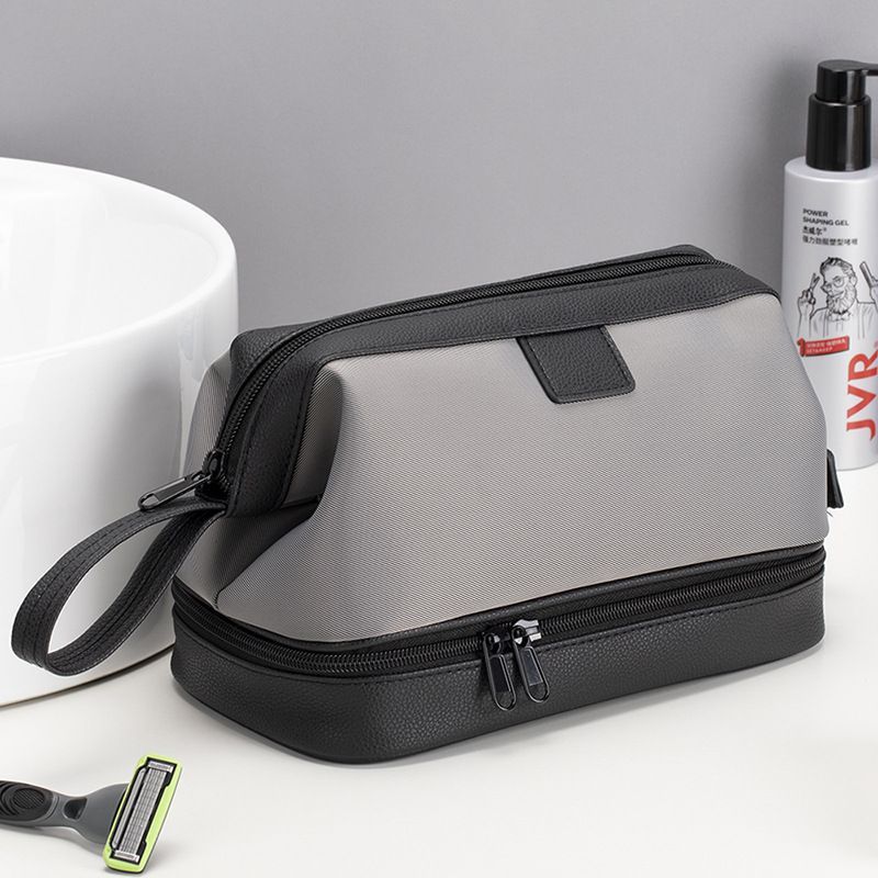 トイレタリーバッグ 大容量 バスルームポーチ 携帯用 洗面用具入れ