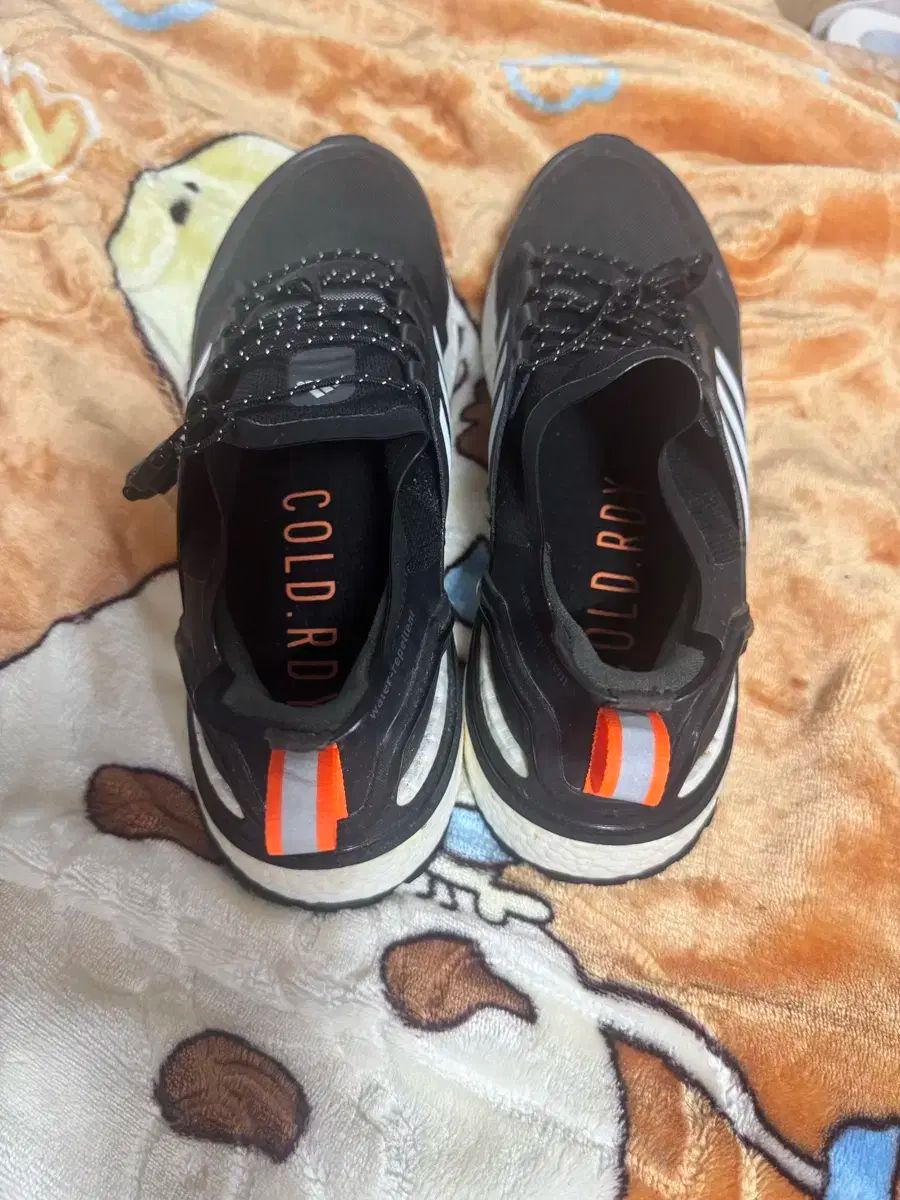 adidas アディダス スニーカー 黒 COLD RDY