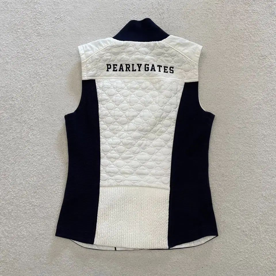 PEARLY GATES レディース ベスト サイズM PEARLY GATES(パーリーゲイツ) ベスト｜中古ゴルフウェア通販