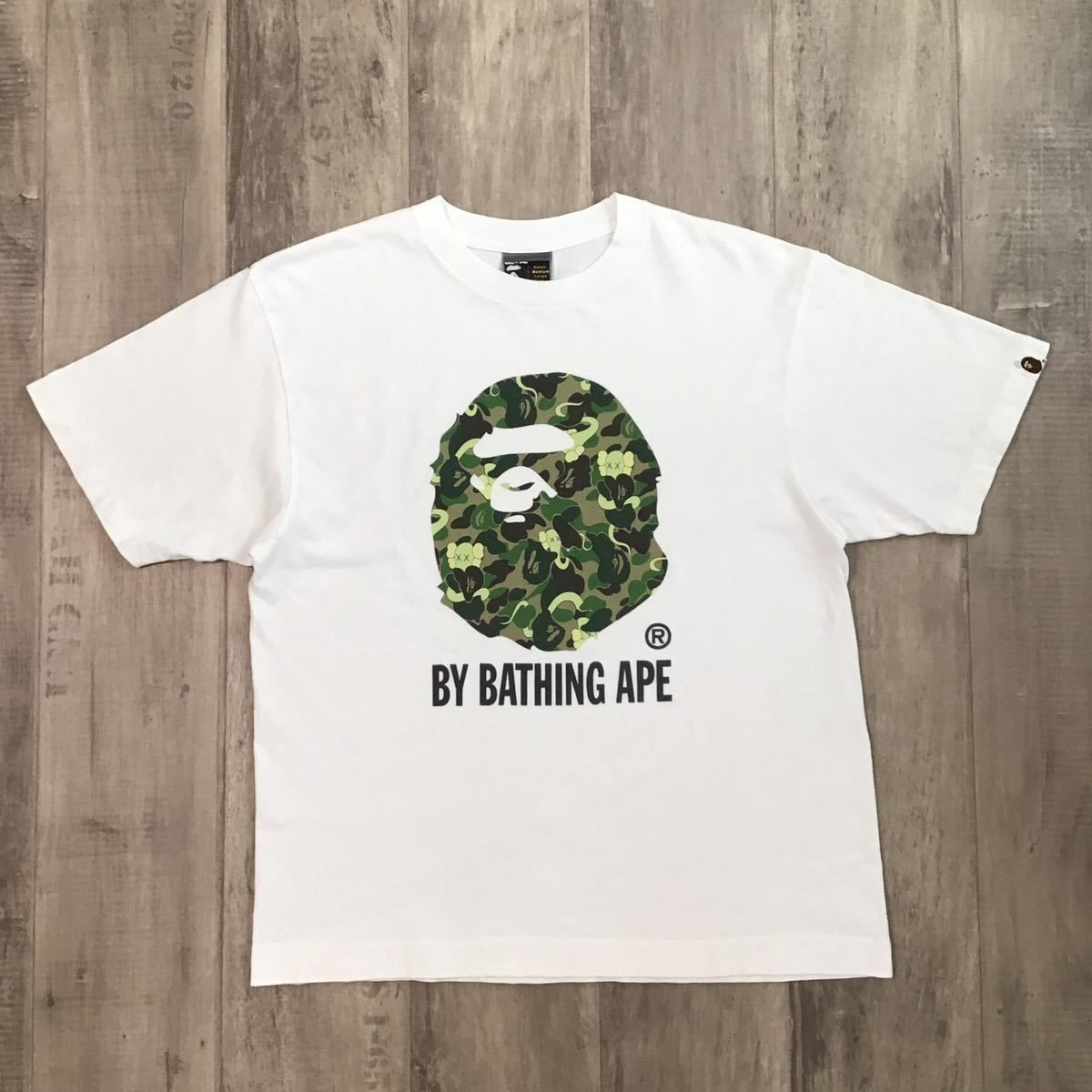 BAPE × KAWS bendy ABC camo green Tシャツ Mサイズ a bathing