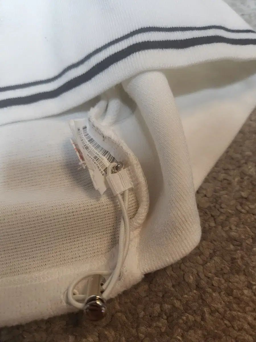 マスターバニー シャーリングネック