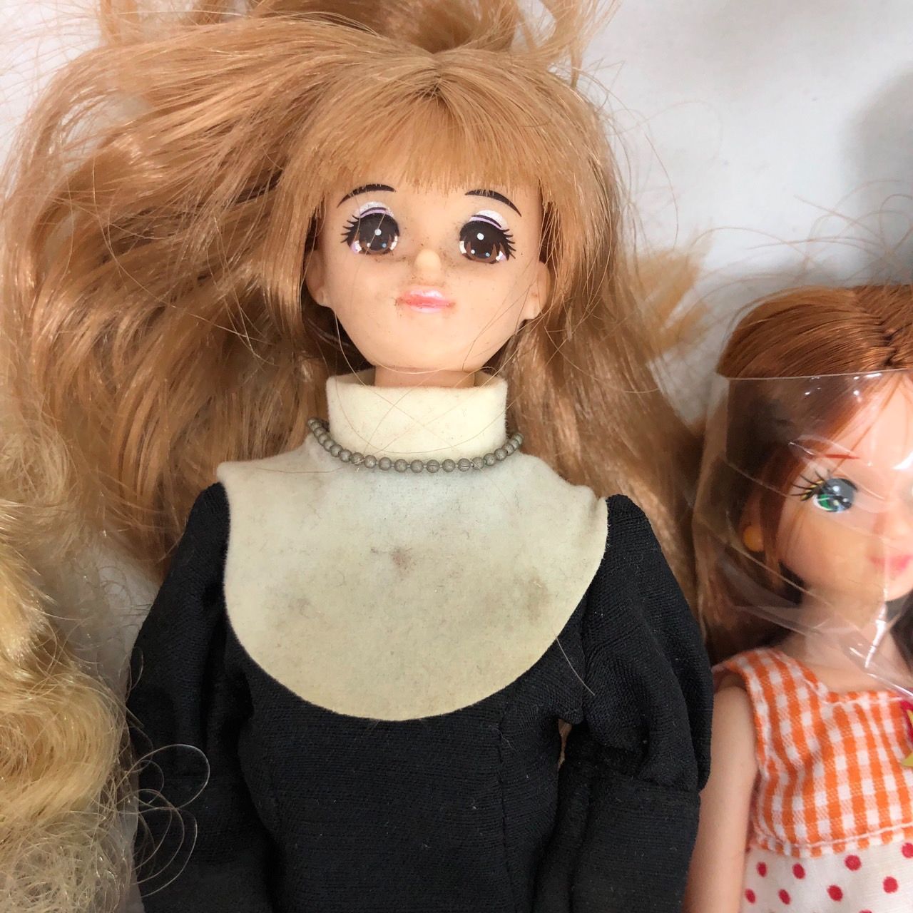 ジェニーちゃんドールセット 8体着せ替え服、スタンド付き　タカラ TAKARA タカラトミー リカちゃん ジェニー 着せ替え スタンド おまとめ