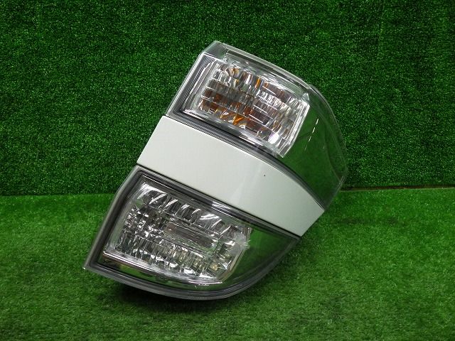 ANH20W 20系 ヴェルファイア LED テールライト ランプ レンズ 20系ヴェルファイア用テールレンズの販売サイト｜VELLFIRE