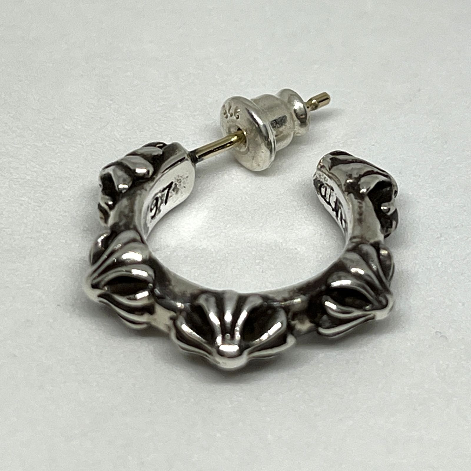CHROME HEARTS｜クロムハーツ CHプラス クロス フープ ピアス