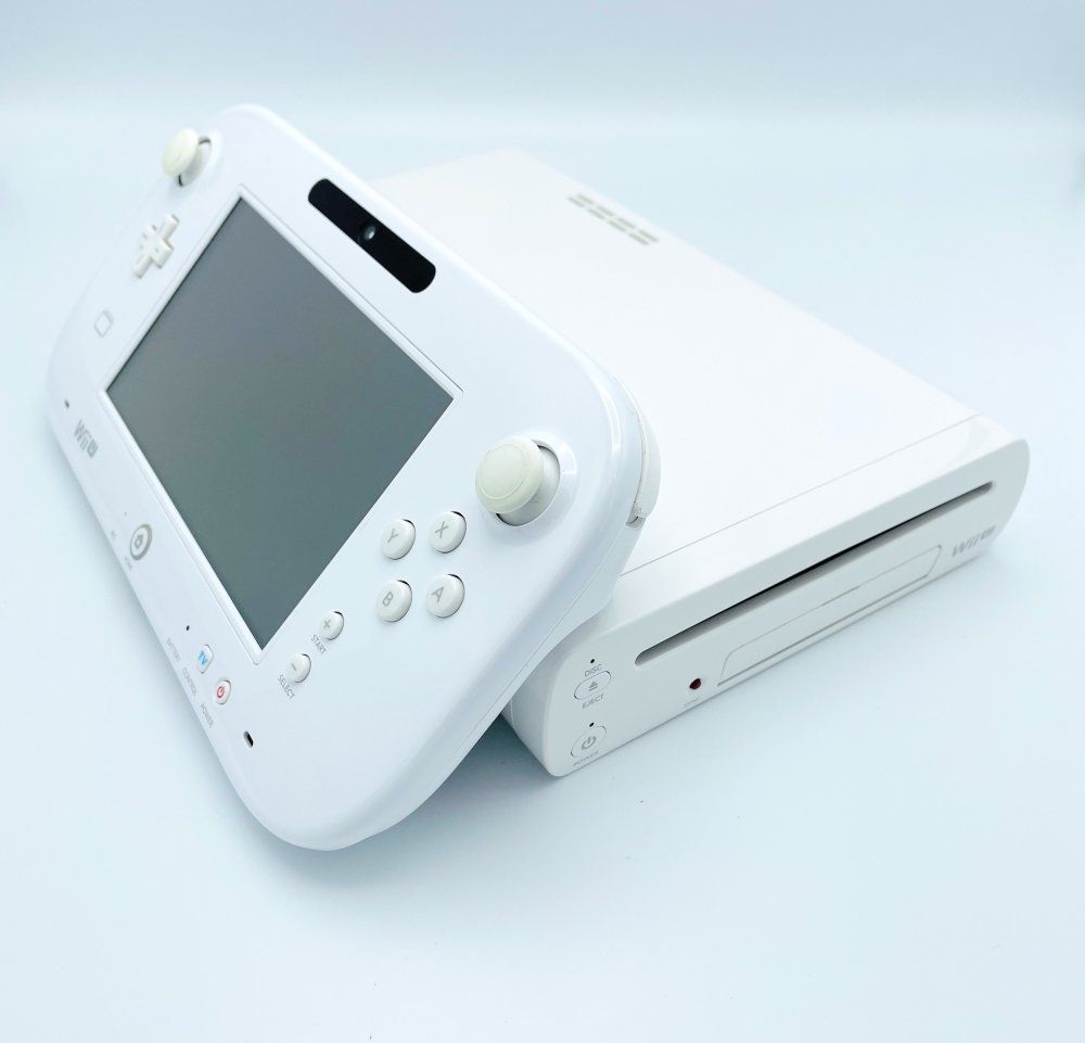 中古 Wii U すぐに遊べるファミリープレミアムセット+Wii Fit U
