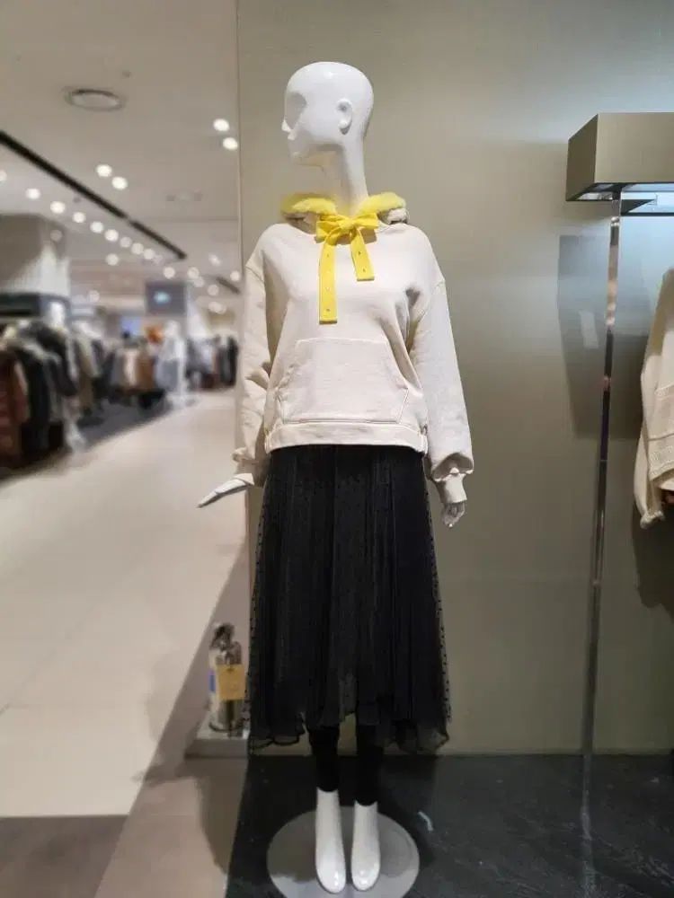 O 2nd オッズセカンド ファーフード Tシャツ