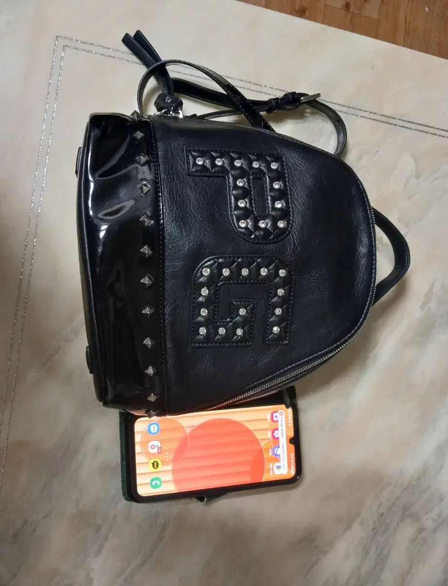 ヘルツ/錠前3wayミニサッチェルバッグ/チョコ HERZのフリマアイテム一覧