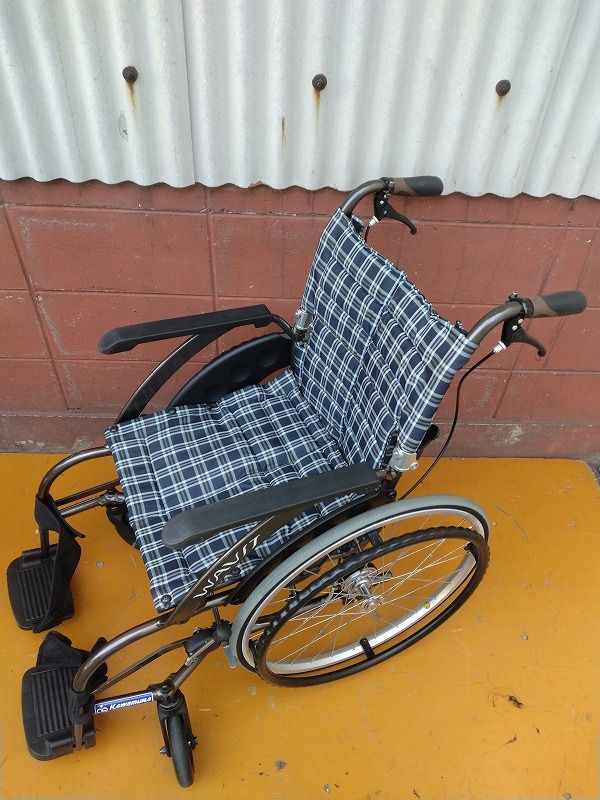TS-25-0409-05 一部地域を除き 自走式車椅子 カワムラサイクル WAVIT ウェイビット WA22-42