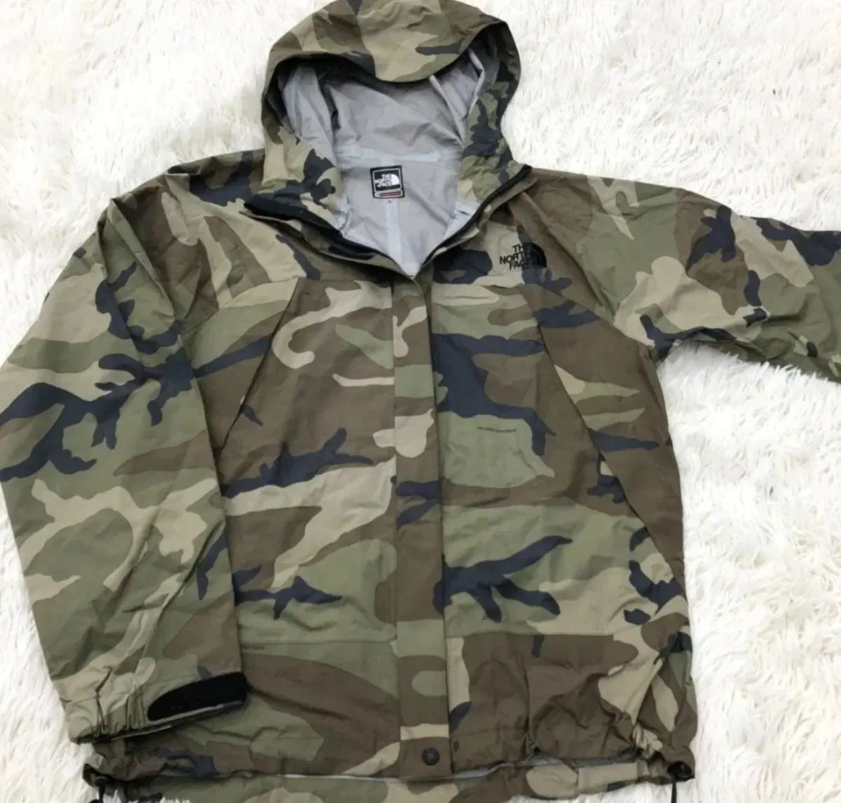 THE NORTH FACE ザ ノース フェイス マウンテン パーカー 迷彩 ウィンドブレーカー