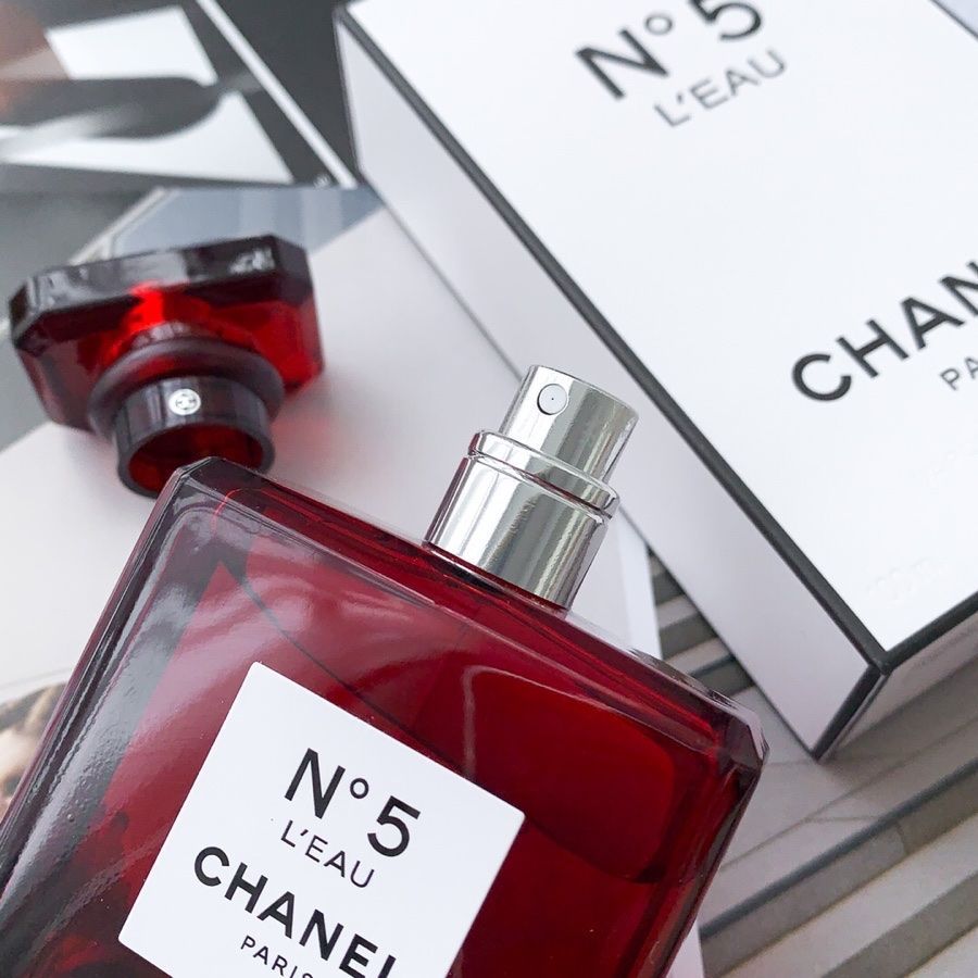 シャネル ナンバー 5 レッド リミテッド エディション 100ml