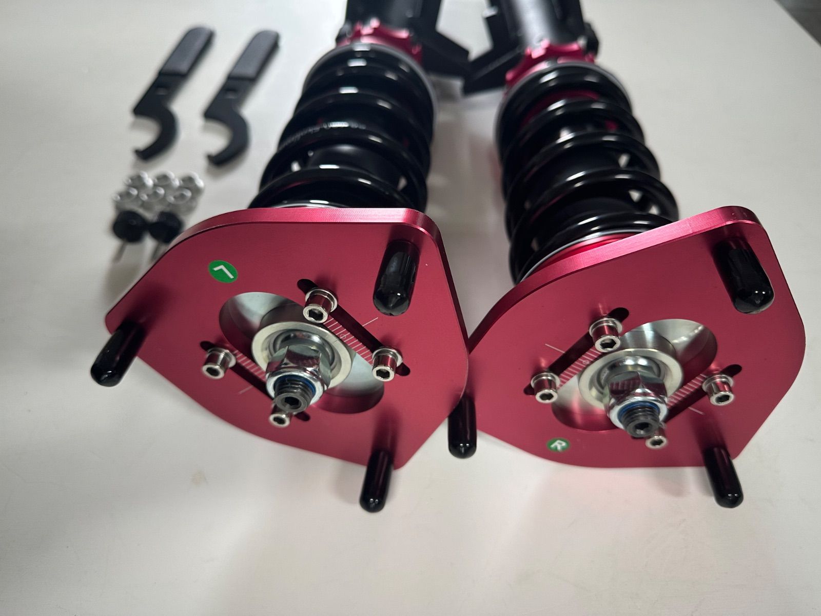 ZVW40Wプリウスアルファピロアッパーキャンバー調整付きフルタップ減衰36段調整車高調フロント左右1セット