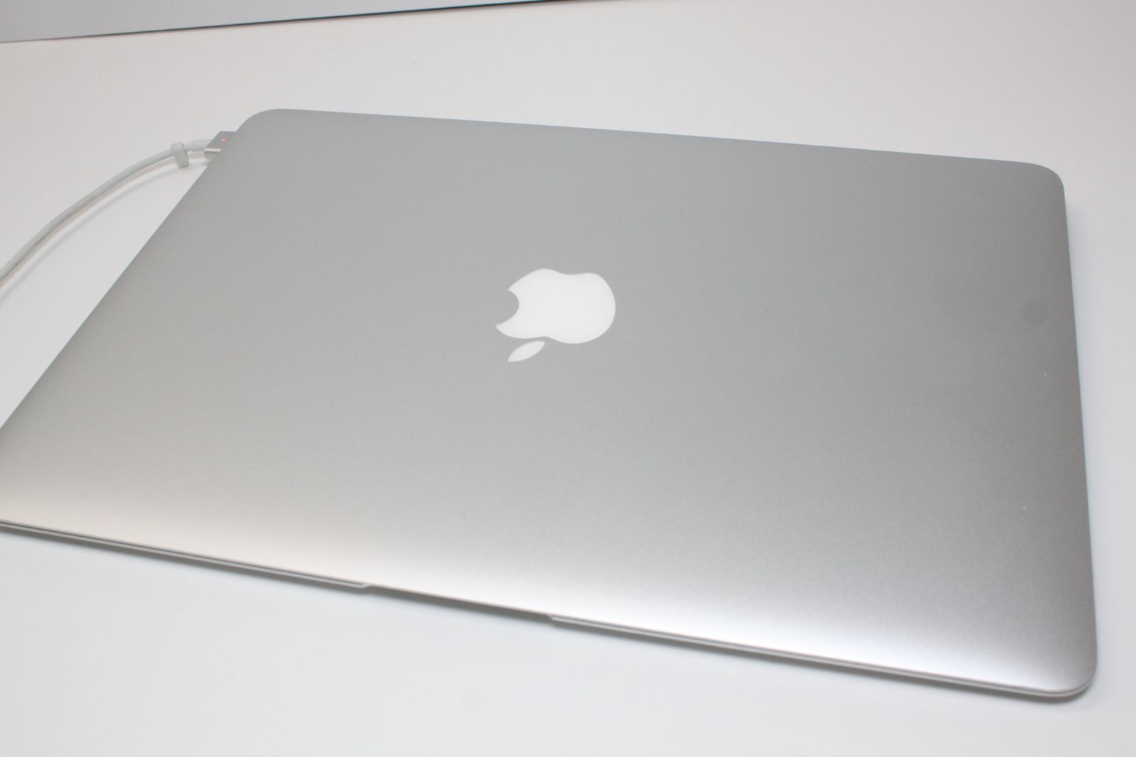 MacBook Air（13インチ,Early 2014）256GB/4GB〈MD761J/B〉④ 